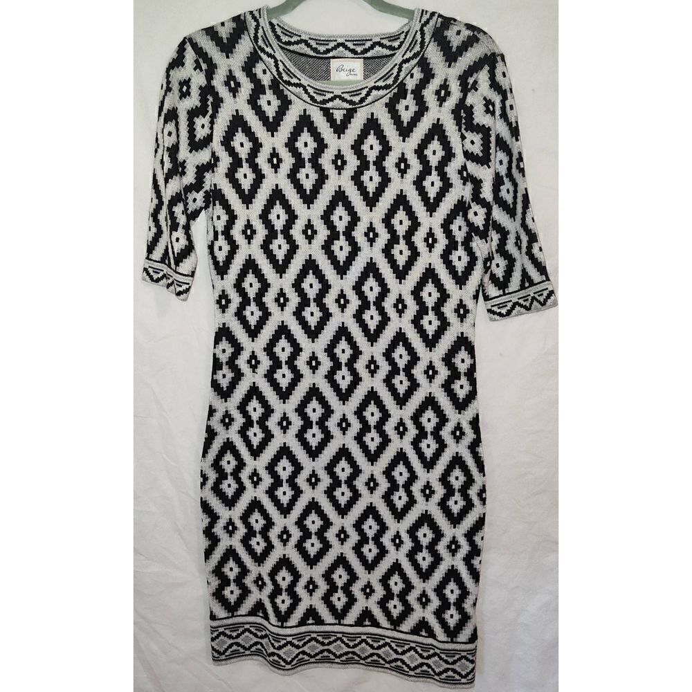 Beige by ECI Knit Sheath Dress Sz Medium Black Silver thread Gray White